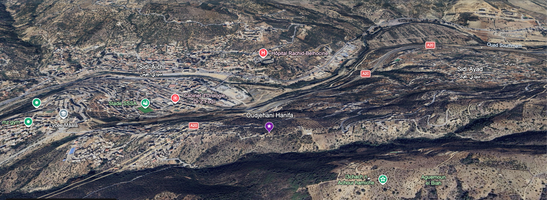 Situé sur les hauteurs du village de Maala, entre Sidi Aich et Sidi Ayad. L'emplacement idéal pour votre futur projet de vie.